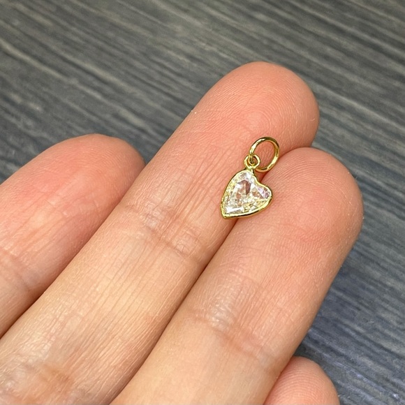 .50CT Heart Diamond Pendant Charm in solid 14k Yellow Gold - Picture 4 of 5